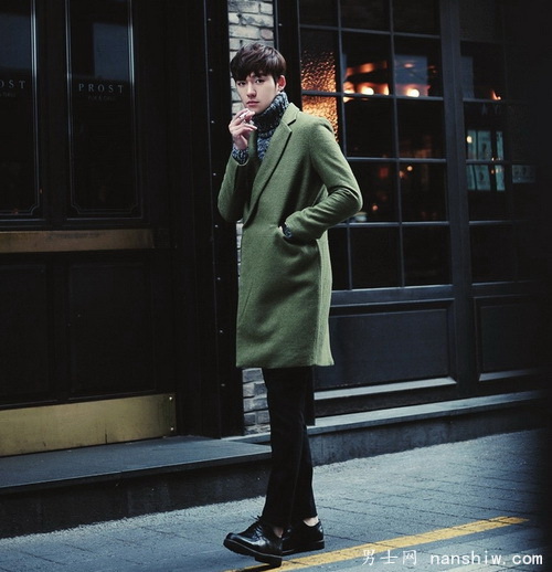 经验之谈:潮品大衣搭配如何才能够更加出彩