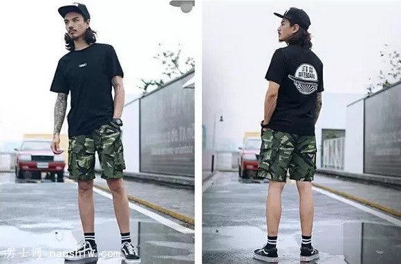 男生迷彩工装短裤穿搭图