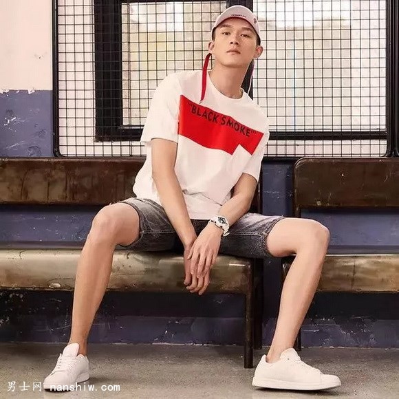 男生夏日怎么搭配,才能从头帅倒脚?