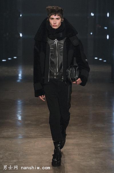 㳡 | Versus Versace ﶬ2017ʱװ