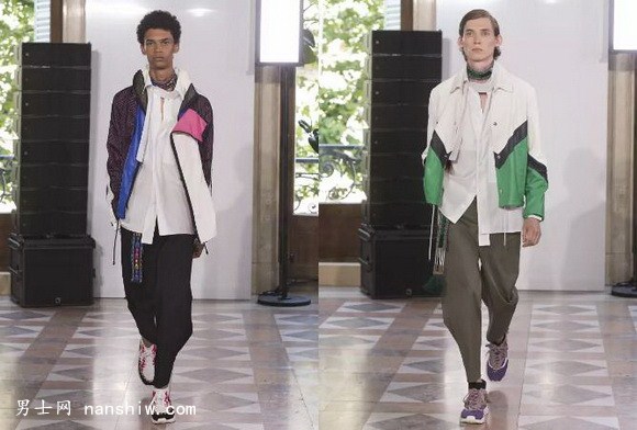 Valentino 2018װϵУտ д˶ 