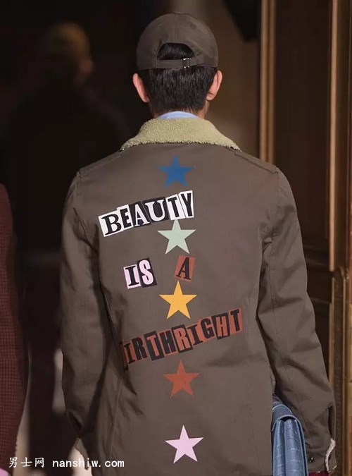 Valentino 2017ﶬ˱ 