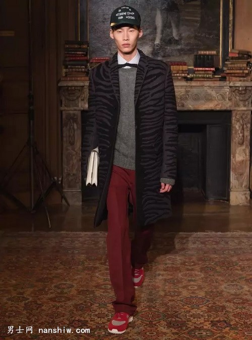 Valentino 2017ﶬ˱ 