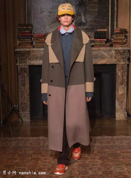 Valentino 2017ﶬ˱ 