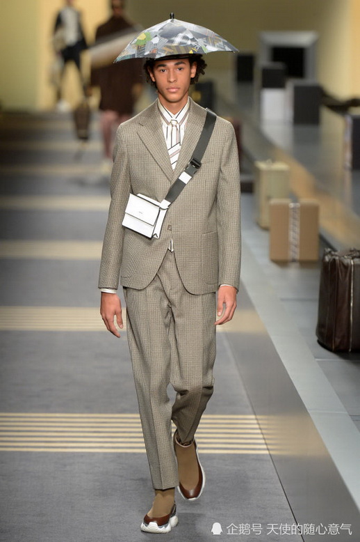 ҵFENDI 2018/19ﶬװ㣬