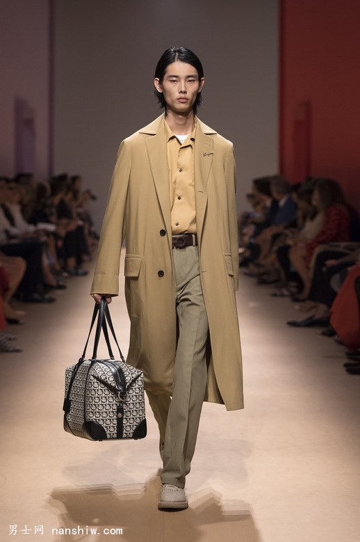 Salvatore FerragamoĽ2019װϵ