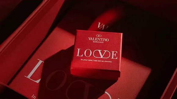 VALENTINO LOVEϦ޶ϵȫ׷