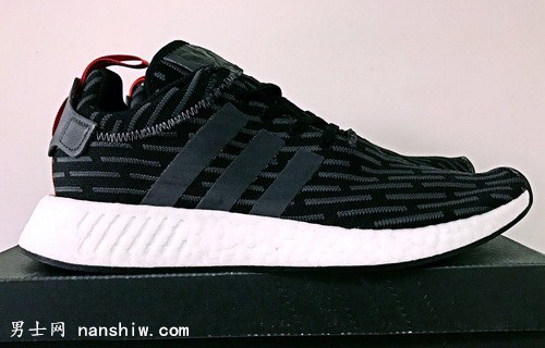 حadidas NMD R2 ٣