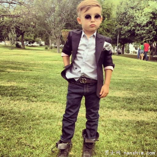 ɼСAlonso Mateo ʱн糱е䷶