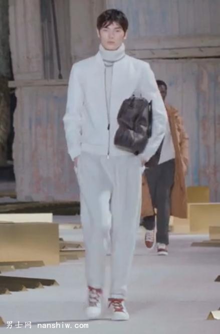 Ermenegildo ZegnaǣFall Winter 2017 fashion show