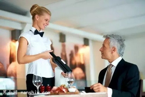 葡萄酒礼仪之饮酒的那些事