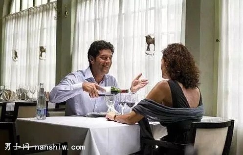 葡萄酒礼仪之饮酒的那些事