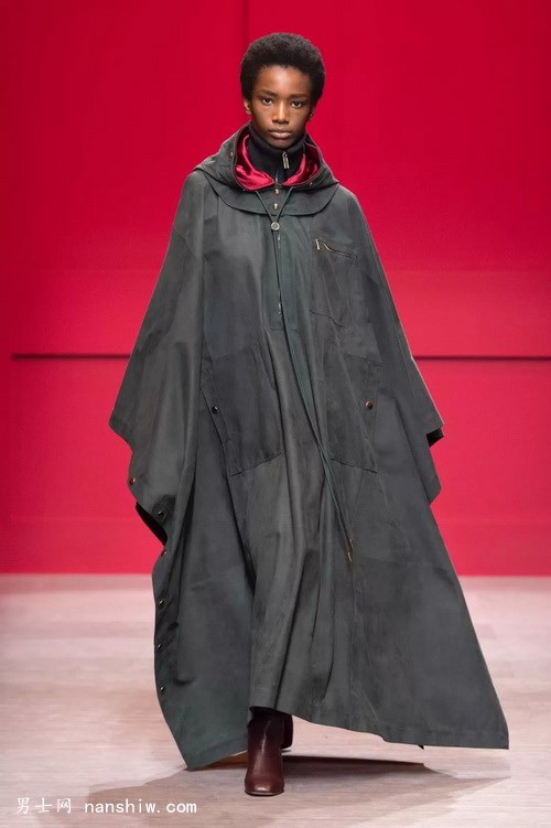 Salvatore FerragamoĽ2018ﶬϵ-Ůװƪ