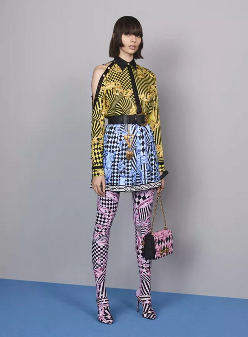 Versace˼2018ŮװϵУң̽