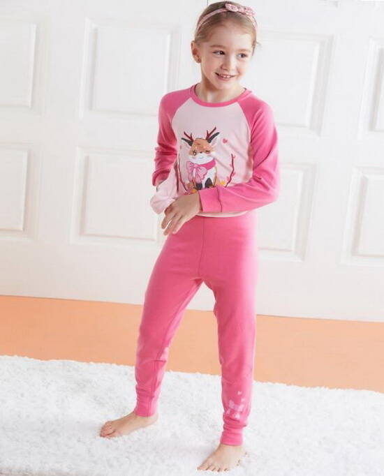 爱慕儿童 给予孩子暖阳般的温暖呵护