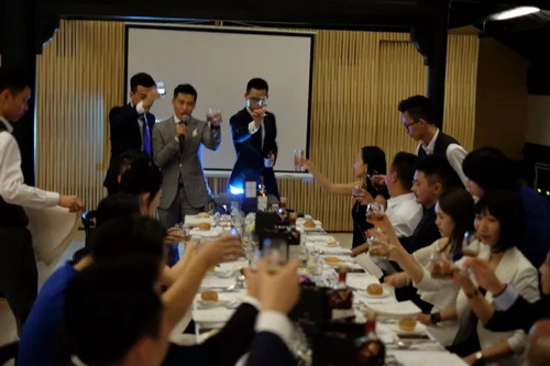 99% 的男士都穿错了dress code,到底怎样才正确?