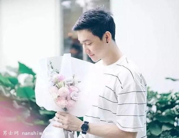 男生夏季“小奶狗”的穿搭秘诀