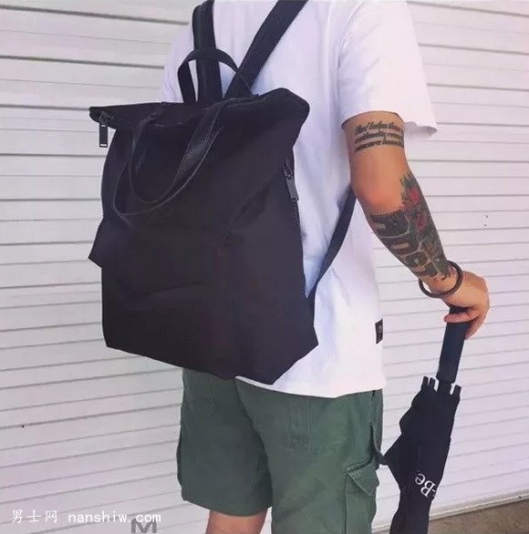 男生夏季“小奶狗”的穿搭秘诀