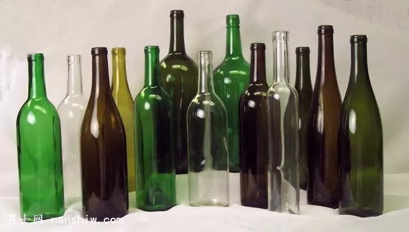 酒瓶为何多是绿色的?破解葡萄酒瓶的秘密