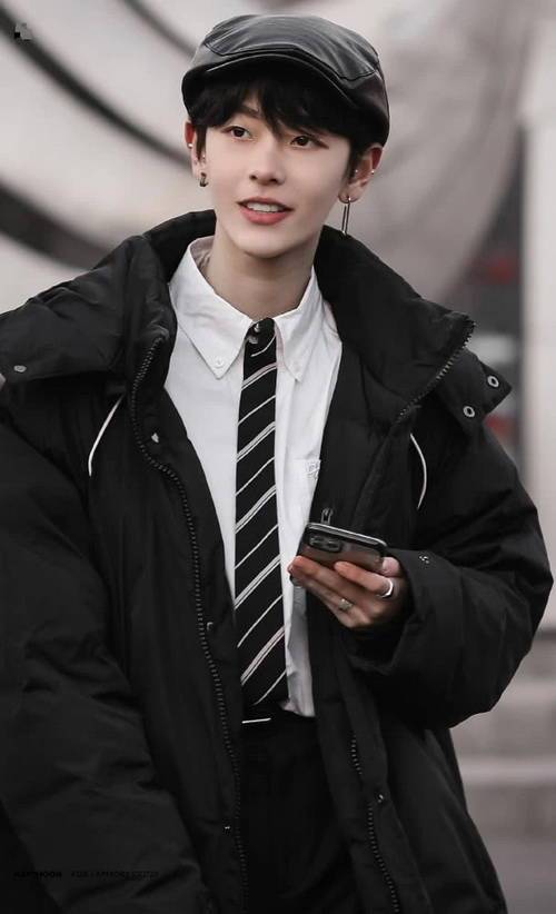 刘梦的穿搭造型,西装 毒汁帽帅到不能说