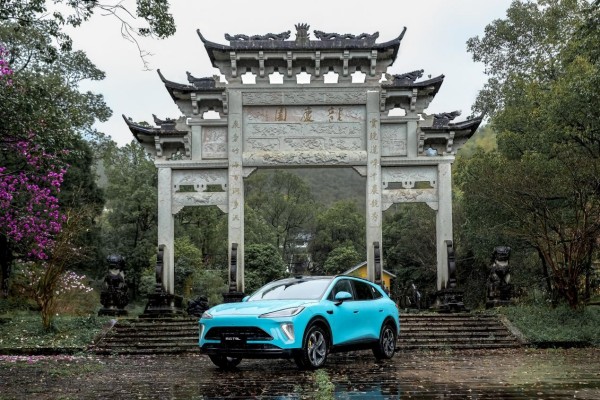 �ӵ�ī��Ƶ���ӥ�Ǽݣ�һ̨�ܶ��������ǻ۸߶�����